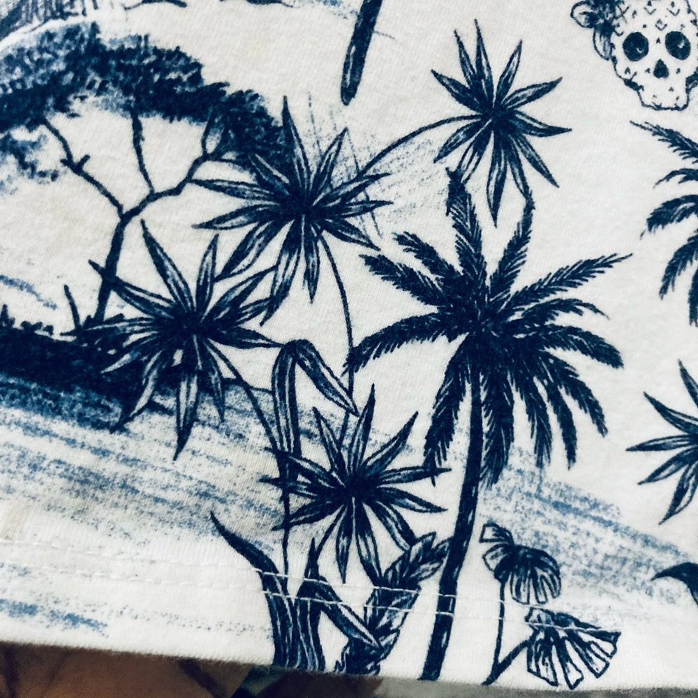 Tropical Print Biker Shorts - Picture 2 of 9